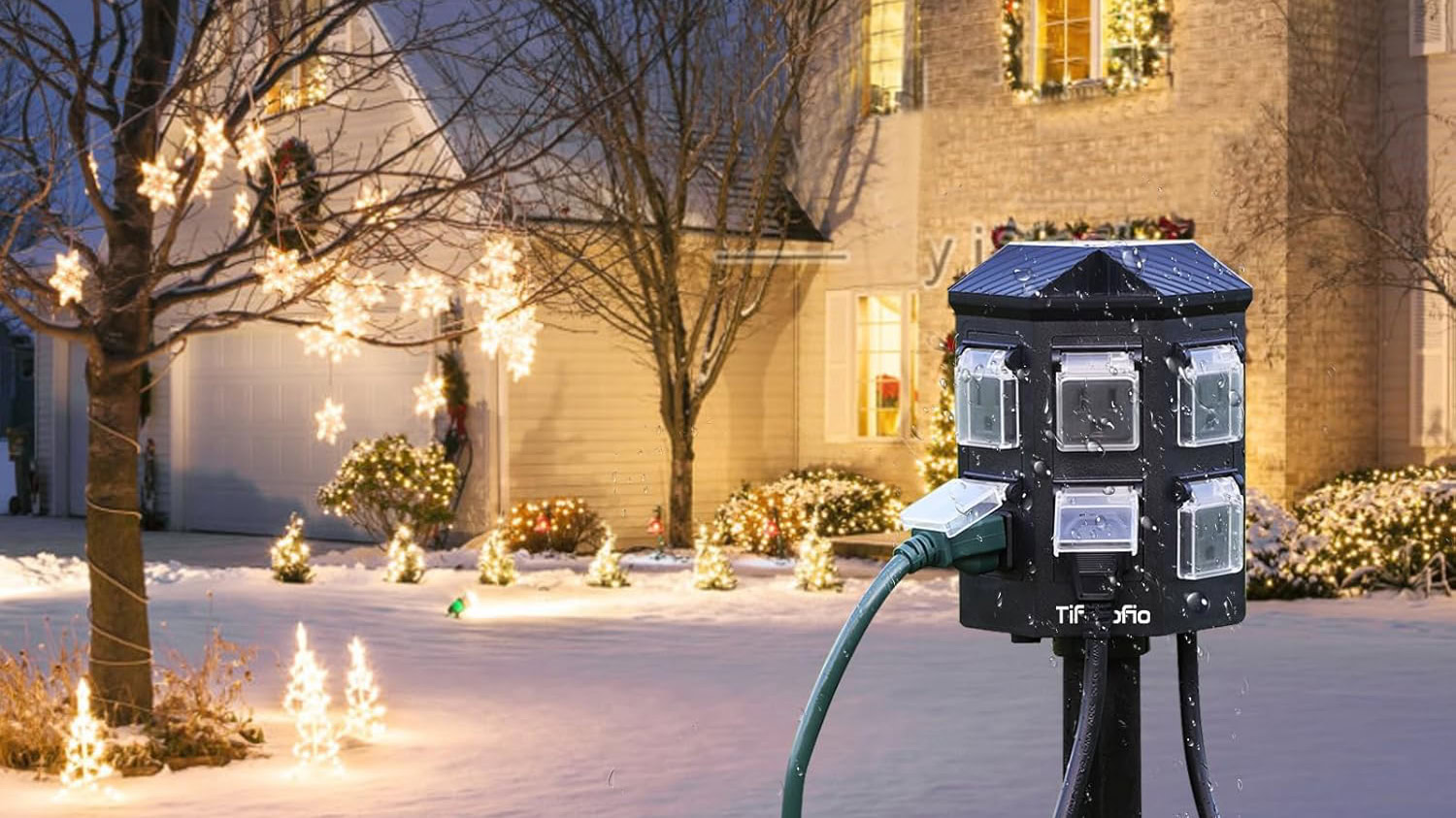 Tiffcofio Outdoor Power Stake in snow